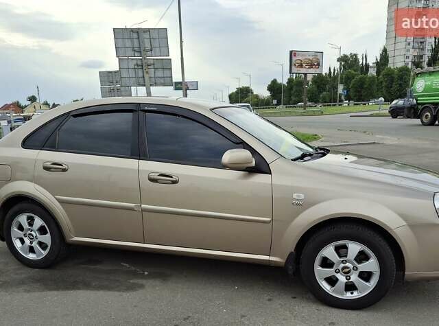 Бежевый Шевроле Лачетти, объемом двигателя 1.8 л и пробегом 213 тыс. км за 5450 $, фото 1 на Automoto.ua