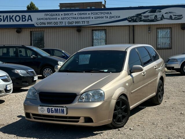 Бежевый Шевроле Лачетти, объемом двигателя 1.8 л и пробегом 200 тыс. км за 4400 $, фото 1 на Automoto.ua