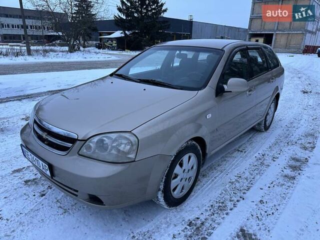 Бежевый Шевроле Лачетти, объемом двигателя 1.8 л и пробегом 200 тыс. км за 3700 $, фото 1 на Automoto.ua