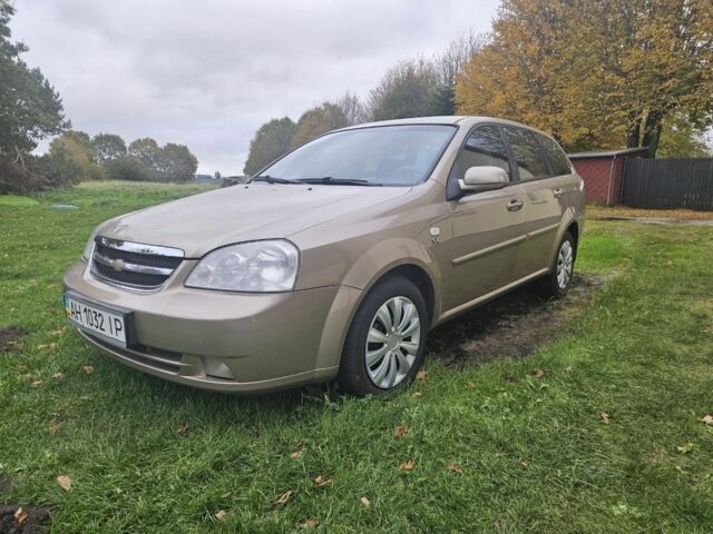 Бежевий Шевроле Лачетті, об'ємом двигуна 1.8 л та пробігом 294 тис. км за 4500 $, фото 1 на Automoto.ua