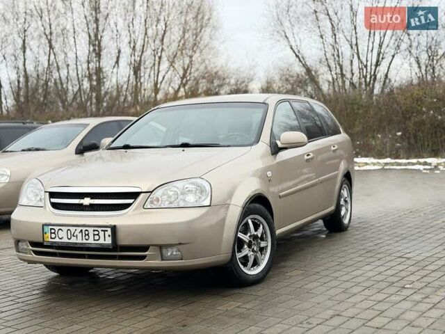 Бежевый Шевроле Лачетти, объемом двигателя 1.8 л и пробегом 220 тыс. км за 3000 $, фото 1 на Automoto.ua