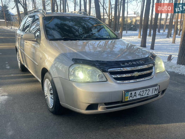Бежевий Шевроле Лачетті, об'ємом двигуна 1.8 л та пробігом 200 тис. км за 3400 $, фото 1 на Automoto.ua
