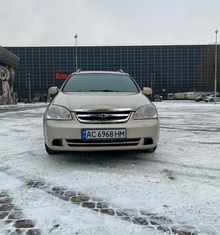 Бежевый Шевроле Лачетти, объемом двигателя 1.82 л и пробегом 280 тыс. км за 3800 $, фото 1 на Automoto.ua