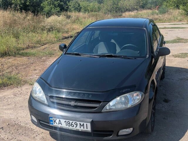 Черный Шевроле Лачетти, объемом двигателя 1.8 л и пробегом 327 тыс. км за 2800 $, фото 1 на Automoto.ua