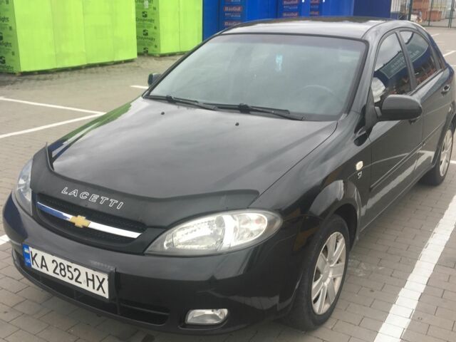 Черный Шевроле Лачетти, объемом двигателя 1.6 л и пробегом 270 тыс. км за 3500 $, фото 1 на Automoto.ua