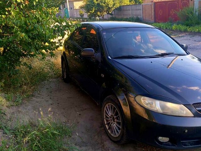 Черный Шевроле Лачетти, объемом двигателя 1.6 л и пробегом 340 тыс. км за 2500 $, фото 1 на Automoto.ua