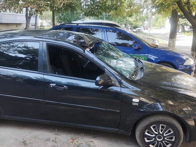 Черный Шевроле Лачетти, объемом двигателя 1.8 л и пробегом 278 тыс. км за 2300 $, фото 1 на Automoto.ua