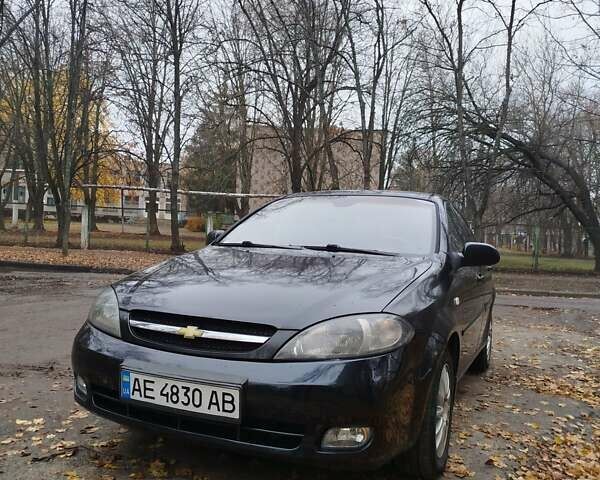 Черный Шевроле Лачетти, объемом двигателя 1.8 л и пробегом 267 тыс. км за 3500 $, фото 1 на Automoto.ua