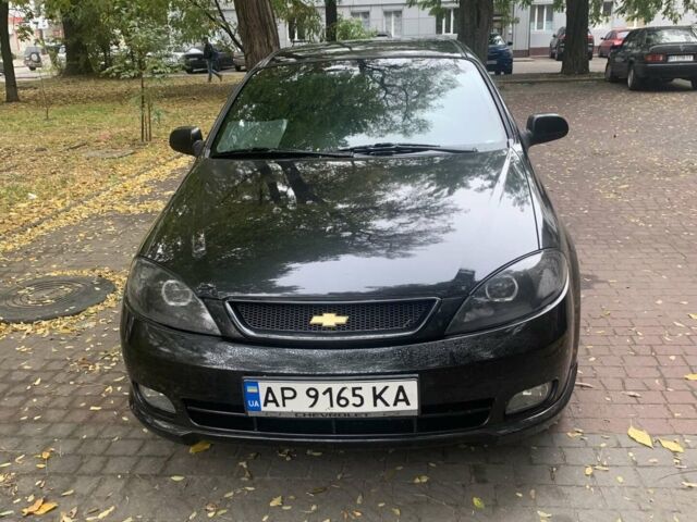 Черный Шевроле Лачетти, объемом двигателя 1.6 л и пробегом 170 тыс. км за 5700 $, фото 1 на Automoto.ua