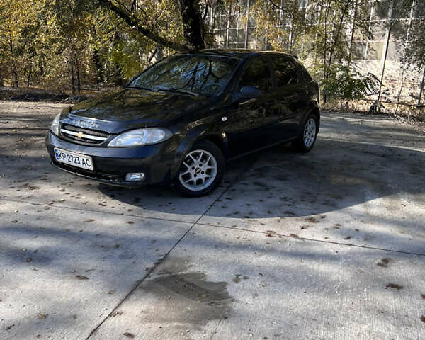 Черный Шевроле Лачетти, объемом двигателя 1.6 л и пробегом 334 тыс. км за 3899 $, фото 1 на Automoto.ua
