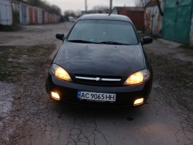 Черный Шевроле Лачетти, объемом двигателя 1.8 л и пробегом 152 тыс. км за 4400 $, фото 1 на Automoto.ua