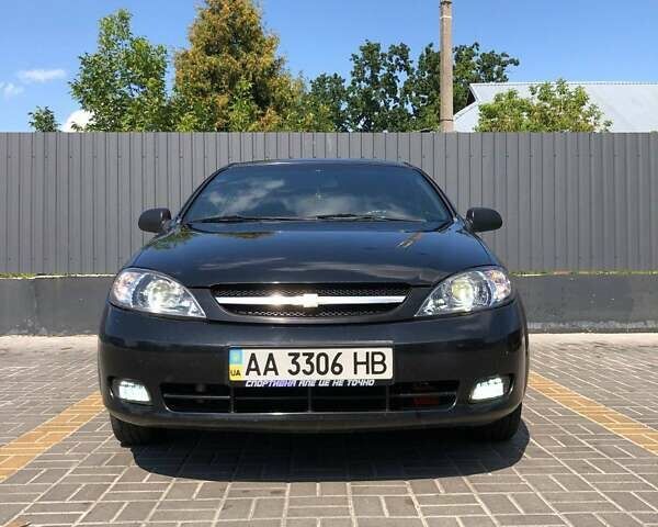 Черный Шевроле Лачетти, объемом двигателя 1.6 л и пробегом 334 тыс. км за 4200 $, фото 1 на Automoto.ua