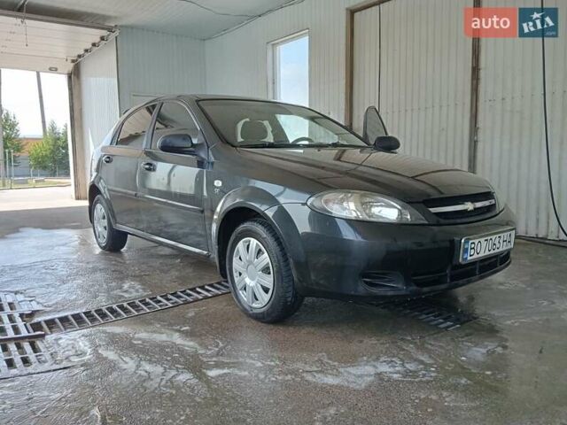 Черный Шевроле Лачетти, объемом двигателя 1.6 л и пробегом 155 тыс. км за 3950 $, фото 1 на Automoto.ua