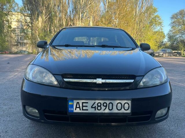 Черный Шевроле Лачетти, объемом двигателя 1.6 л и пробегом 153 тыс. км за 4199 $, фото 1 на Automoto.ua