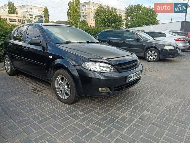 Черный Шевроле Лачетти, объемом двигателя 1.6 л и пробегом 240 тыс. км за 3800 $, фото 1 на Automoto.ua