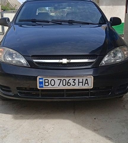 Черный Шевроле Лачетти, объемом двигателя 1.6 л и пробегом 157 тыс. км за 3800 $, фото 1 на Automoto.ua