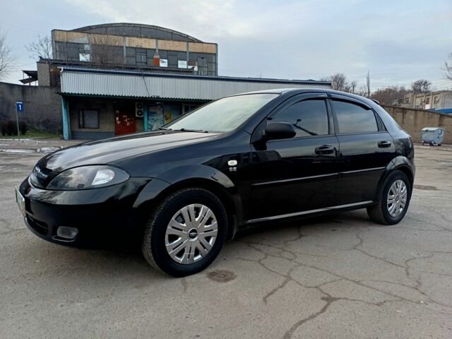 Черный Шевроле Лачетти, объемом двигателя 1.6 л и пробегом 148 тыс. км за 4500 $, фото 1 на Automoto.ua