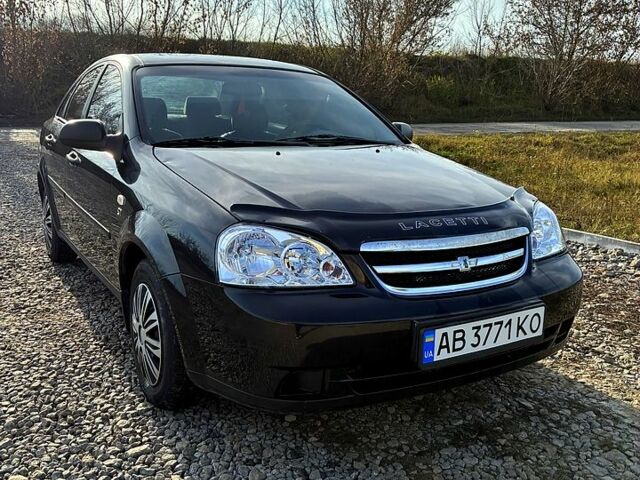 Черный Шевроле Лачетти, объемом двигателя 1.6 л и пробегом 241 тыс. км за 3350 $, фото 1 на Automoto.ua