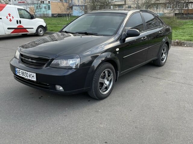 Черный Шевроле Лачетти, объемом двигателя 1.6 л и пробегом 190 тыс. км за 4100 $, фото 1 на Automoto.ua