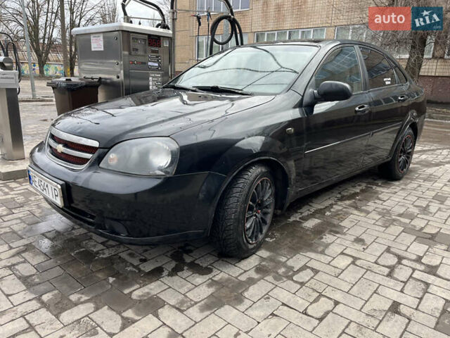 Черный Шевроле Лачетти, объемом двигателя 1.6 л и пробегом 313 тыс. км за 2800 $, фото 1 на Automoto.ua