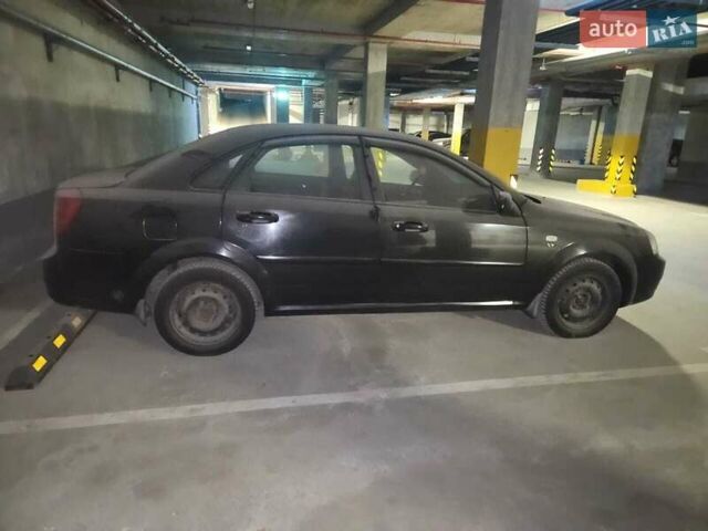 Черный Шевроле Лачетти, объемом двигателя 1.8 л и пробегом 130 тыс. км за 4000 $, фото 1 на Automoto.ua