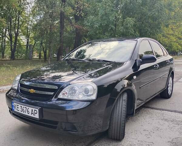 Черный Шевроле Лачетти, объемом двигателя 1.8 л и пробегом 265 тыс. км за 4800 $, фото 1 на Automoto.ua