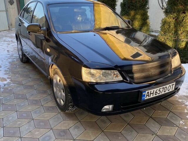 Черный Шевроле Лачетти, объемом двигателя 1.8 л и пробегом 214 тыс. км за 3900 $, фото 1 на Automoto.ua