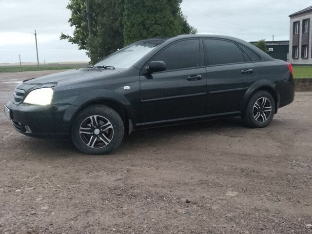 Черный Шевроле Лачетти, объемом двигателя 1.6 л и пробегом 250 тыс. км за 3900 $, фото 1 на Automoto.ua