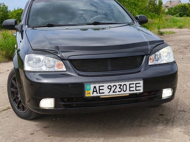 Чорний Шевроле Лачетті, об'ємом двигуна 1.8 л та пробігом 115 тис. км за 6000 $, фото 1 на Automoto.ua