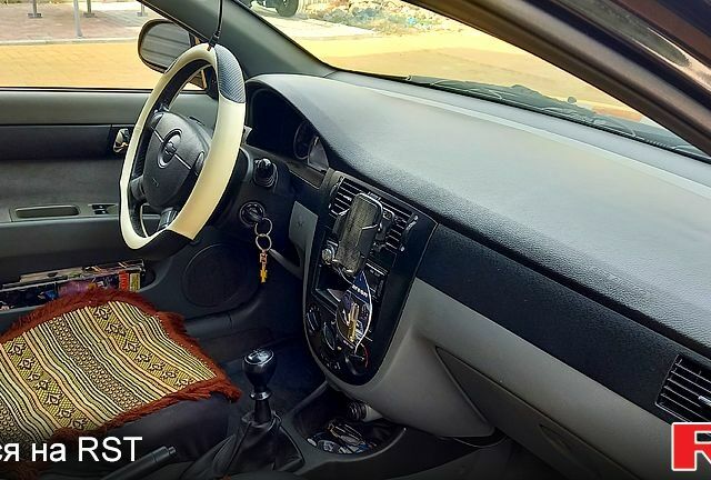 Чорний Шевроле Лачетті, об'ємом двигуна 1.8 л та пробігом 300 тис. км за 4500 $, фото 1 на Automoto.ua