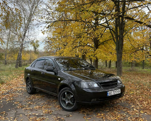 Черный Шевроле Лачетти, объемом двигателя 1.6 л и пробегом 240 тыс. км за 4300 $, фото 1 на Automoto.ua