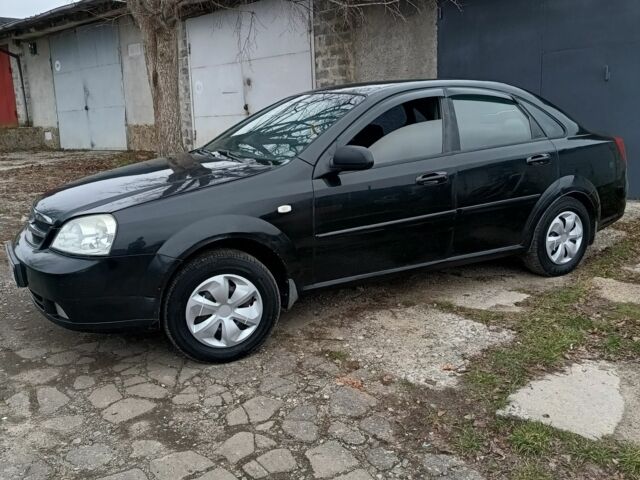 Черный Шевроле Лачетти, объемом двигателя 0 л и пробегом 270 тыс. км за 2950 $, фото 1 на Automoto.ua