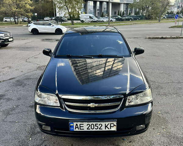 Черный Шевроле Лачетти, объемом двигателя 1.8 л и пробегом 251 тыс. км за 3900 $, фото 1 на Automoto.ua