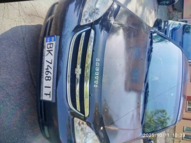 Черный Шевроле Лачетти, объемом двигателя 1.8 л и пробегом 180 тыс. км за 2200 $, фото 1 на Automoto.ua