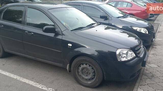 Черный Шевроле Лачетти, объемом двигателя 1.8 л и пробегом 170 тыс. км за 4800 $, фото 1 на Automoto.ua