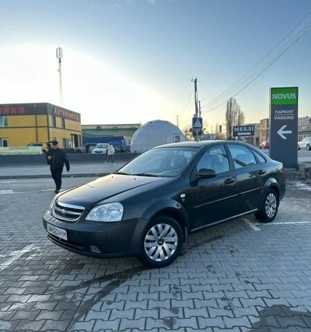 Черный Шевроле Лачетти, объемом двигателя 1.8 л и пробегом 318 тыс. км за 3499 $, фото 1 на Automoto.ua