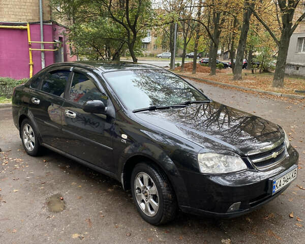 Черный Шевроле Лачетти, объемом двигателя 1.8 л и пробегом 200 тыс. км за 4800 $, фото 1 на Automoto.ua