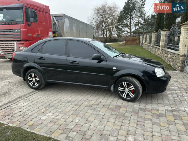 Черный Шевроле Лачетти, объемом двигателя 1.6 л и пробегом 187 тыс. км за 4250 $, фото 1 на Automoto.ua