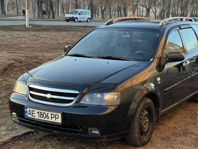 Черный Шевроле Лачетти, объемом двигателя 1.8 л и пробегом 300 тыс. км за 5600 $, фото 1 на Automoto.ua