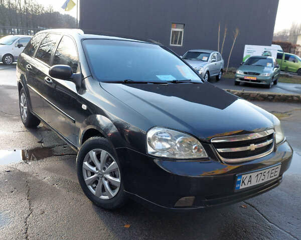 Черный Шевроле Лачетти, объемом двигателя 1.8 л и пробегом 257 тыс. км за 4200 $, фото 1 на Automoto.ua