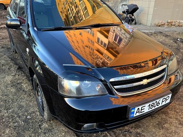 Чорний Шевроле Лачетті, об'ємом двигуна 1.8 л та пробігом 300 тис. км за 5600 $, фото 1 на Automoto.ua