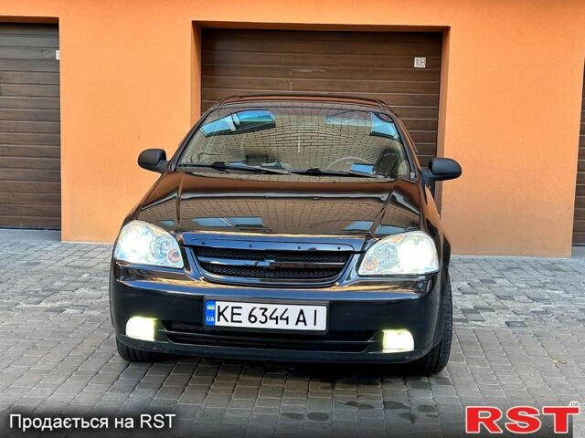 Черный Шевроле Лачетти, объемом двигателя 1.8 л и пробегом 197 тыс. км за 5000 $, фото 1 на Automoto.ua