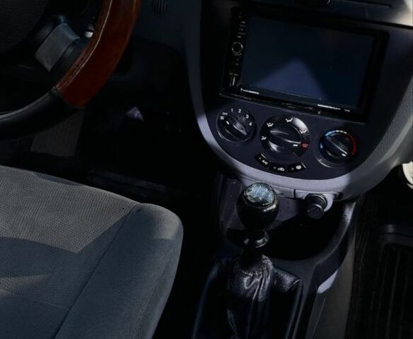 Черный Шевроле Лачетти, объемом двигателя 0 л и пробегом 350 тыс. км за 2450 $, фото 1 на Automoto.ua