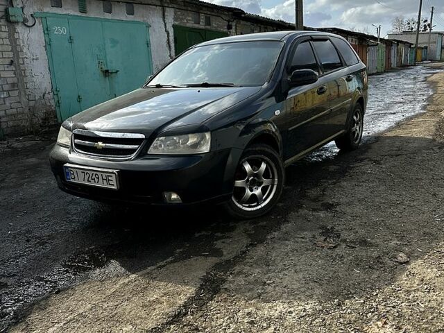 Черный Шевроле Лачетти, объемом двигателя 1.8 л и пробегом 270 тыс. км за 3300 $, фото 1 на Automoto.ua