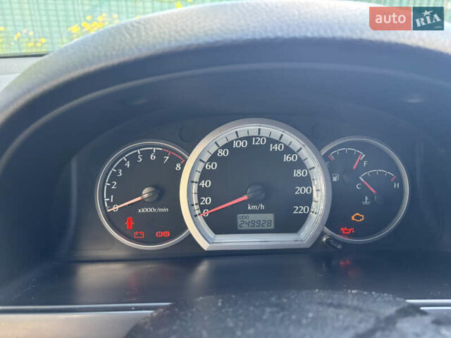 Черный Шевроле Лачетти, объемом двигателя 1.8 л и пробегом 250 тыс. км за 3500 $, фото 1 на Automoto.ua