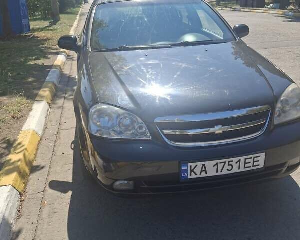 Черный Шевроле Лачетти, объемом двигателя 1.8 л и пробегом 300 тыс. км за 3000 $, фото 1 на Automoto.ua