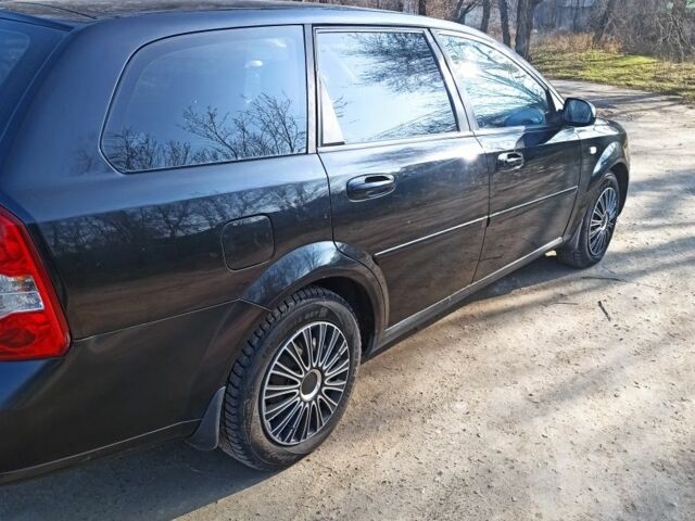Чорний Шевроле Лачетті, об'ємом двигуна 1.8 л та пробігом 300 тис. км за 3500 $, фото 1 на Automoto.ua
