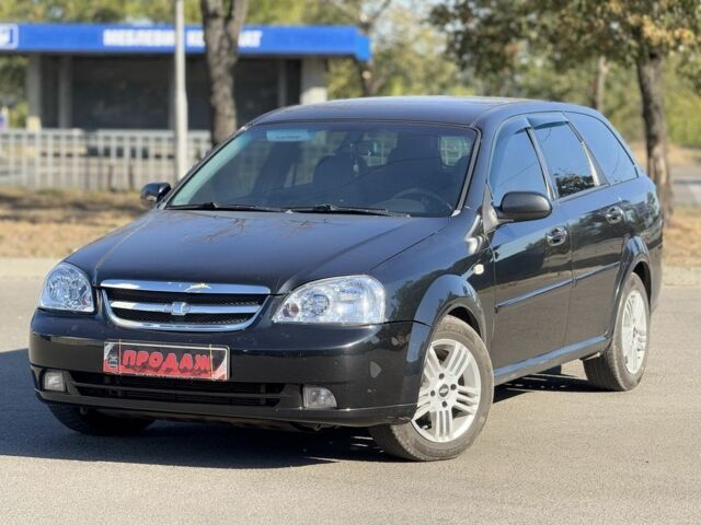 Черный Шевроле Лачетти, объемом двигателя 1.8 л и пробегом 220 тыс. км за 3499 $, фото 1 на Automoto.ua