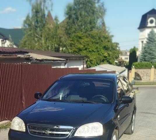 Черный Шевроле Лачетти, объемом двигателя 1.8 л и пробегом 296 тыс. км за 3500 $, фото 1 на Automoto.ua