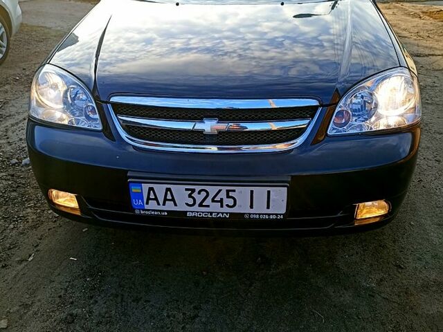 Черный Шевроле Лачетти, объемом двигателя 1.6 л и пробегом 262 тыс. км за 5300 $, фото 1 на Automoto.ua
